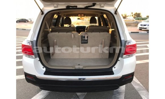 Buy Import Toyota Highlander White Car in Import - Dubai in Ahal Buy Import Toyota Highlander White Car in Import - Dubai in Ahal