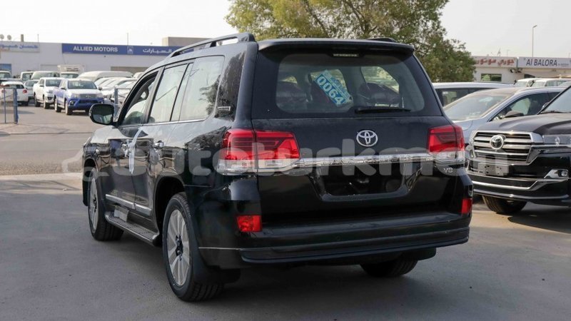 Big with watermark toyota land cruiser ahal import dubai 1593