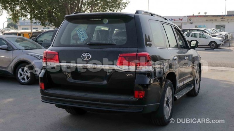 Big with watermark toyota land cruiser ahal import dubai 1593