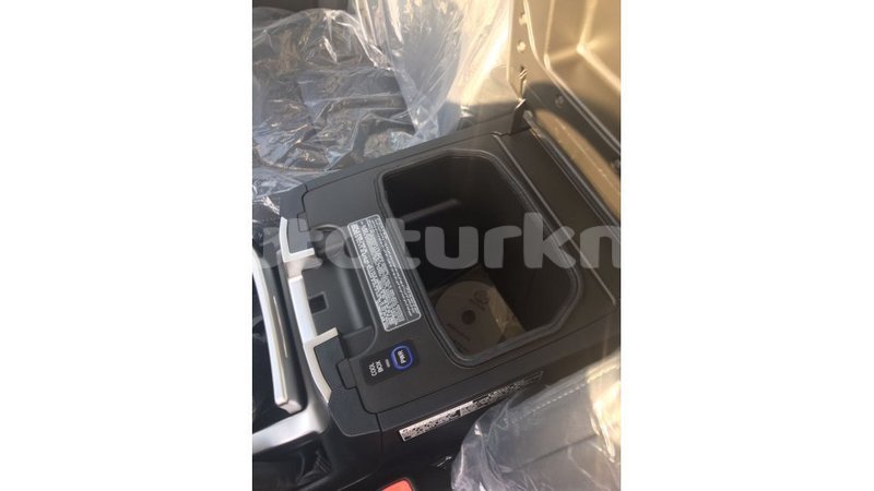 Big with watermark toyota land cruiser ahal import dubai 1605