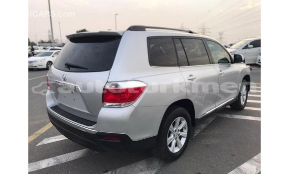 Buy Import Toyota Highlander Other Car in Import - Dubai in Ahal Buy Import Toyota Highlander Other Car in Import - Dubai in Ahal