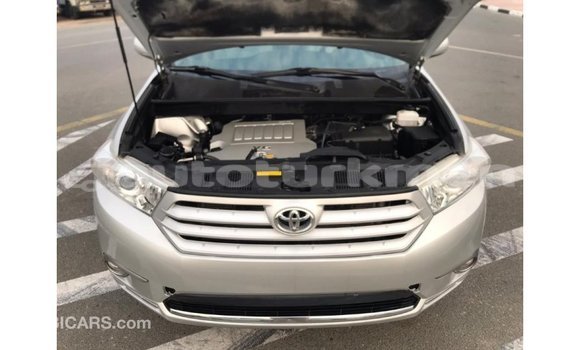 Buy Import Toyota Highlander Other Car in Import - Dubai in Ahal Buy Import Toyota Highlander Other Car in Import - Dubai in Ahal