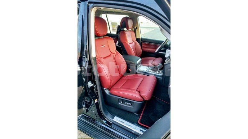 Big with watermark toyota land cruiser ahal import dubai 1615