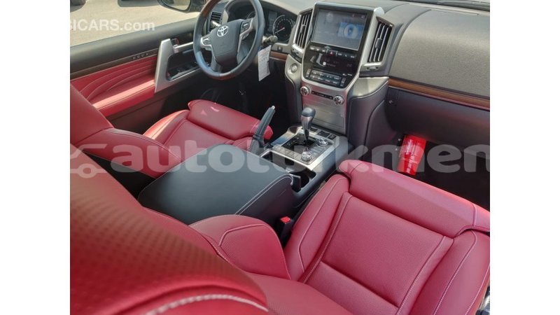 Big with watermark toyota land cruiser ahal import dubai 1615