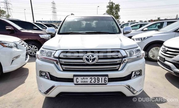 Buy Import Toyota Land Cruiser White Car in Import - Dubai in Ahal Buy Import Toyota Land Cruiser White Car in Import - Dubai in Ahal