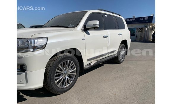 Buy Import Toyota Land Cruiser White Car in Import - Dubai in Ahal Buy Import Toyota Land Cruiser White Car in Import - Dubai in Ahal