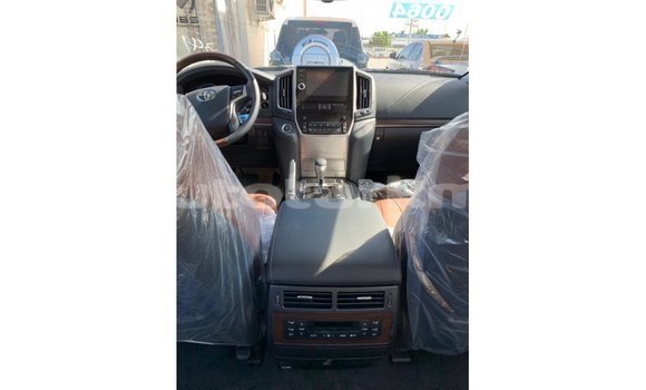 Buy Import Toyota Land Cruiser White Car in Import - Dubai in Ahal Buy Import Toyota Land Cruiser White Car in Import - Dubai in Ahal