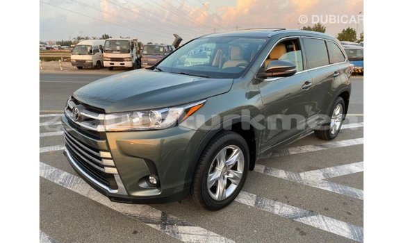 Buy Import Toyota Highlander Green Car in Import - Dubai in Ahal Buy Import Toyota Highlander Green Car in Import - Dubai in Ahal