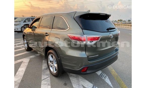 Buy Import Toyota Highlander Green Car in Import - Dubai in Ahal Buy Import Toyota Highlander Green Car in Import - Dubai in Ahal