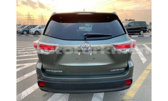 Buy Import Toyota Highlander Green Car in Import - Dubai in Ahal Buy Import Toyota Highlander Green Car in Import - Dubai in Ahal