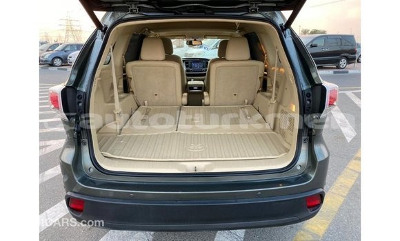 Buy Import Toyota Highlander Green Car in Import - Dubai in Ahal Buy Import Toyota Highlander Green Car in Import - Dubai in Ahal