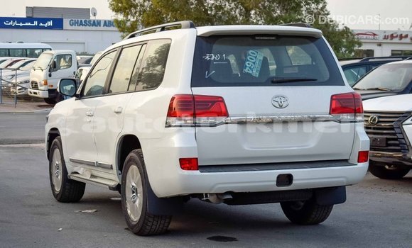 Buy Import Toyota Land Cruiser White Car in Import - Dubai in Ahal Buy Import Toyota Land Cruiser White Car in Import - Dubai in Ahal