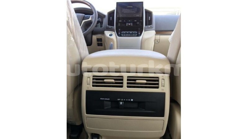 Big with watermark toyota land cruiser ahal import dubai 1660