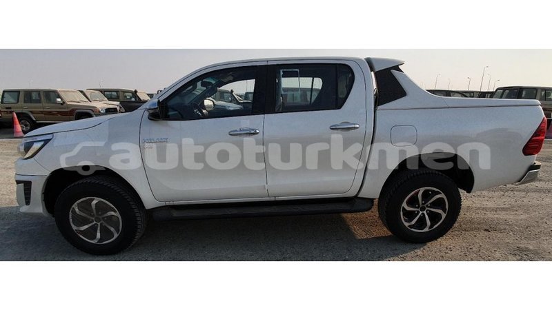 Big with watermark toyota hilux ahal import dubai 1668