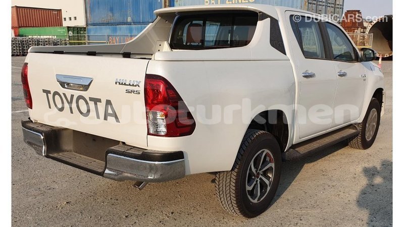 Big with watermark toyota hilux ahal import dubai 1668