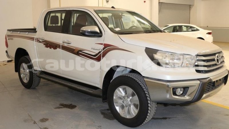Big with watermark toyota hilux ahal import dubai 1671