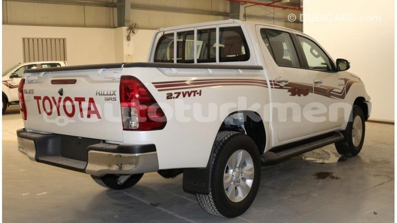 Big with watermark toyota hilux ahal import dubai 1671