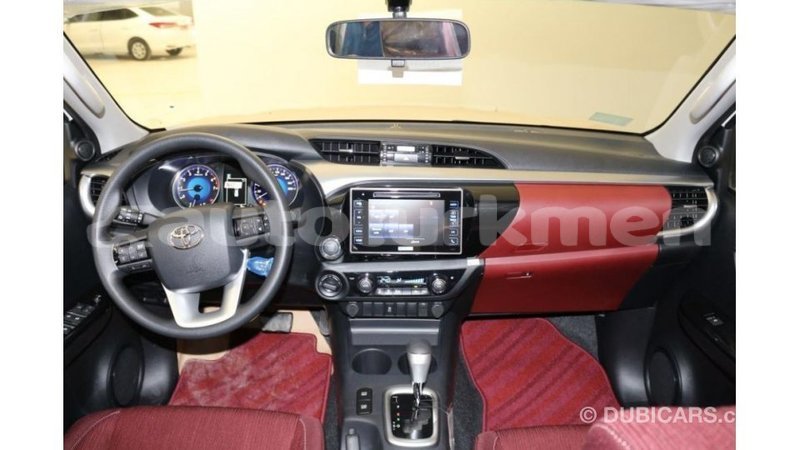 Big with watermark toyota hilux ahal import dubai 1671