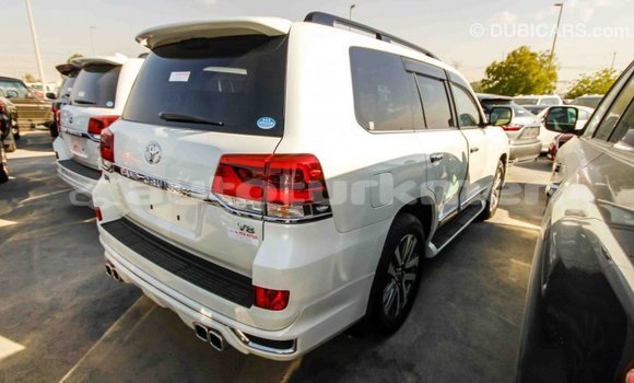 Buy Import Toyota Land Cruiser White Car in Import - Dubai in Ahal Buy Import Toyota Land Cruiser White Car in Import - Dubai in Ahal