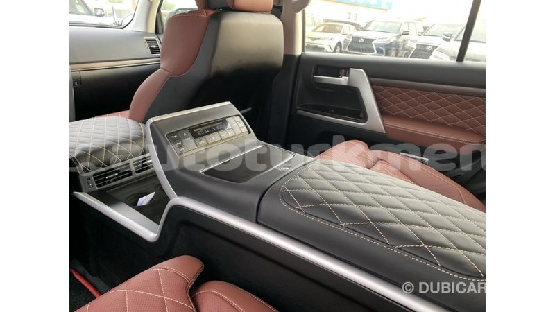 Big with watermark toyota land cruiser ahal import dubai 1680