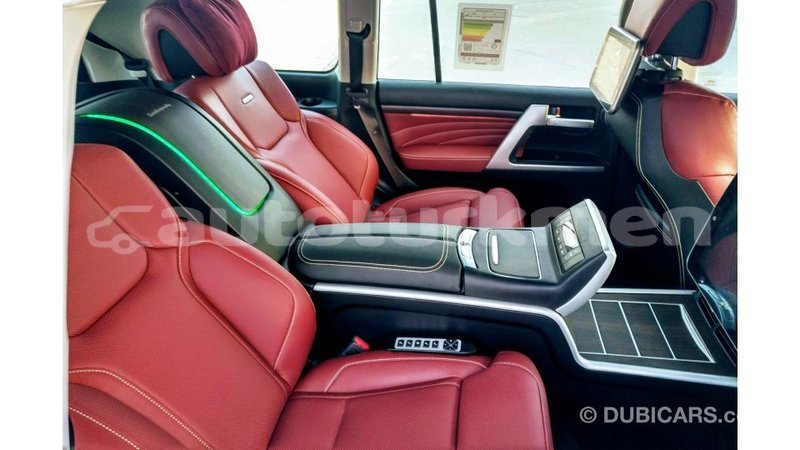 Big with watermark toyota land cruiser ahal import dubai 1691