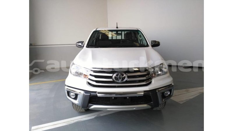 Big with watermark toyota hilux ahal import dubai 1704