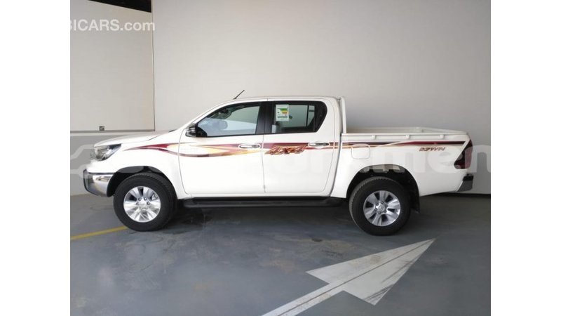 Big with watermark toyota hilux ahal import dubai 1704