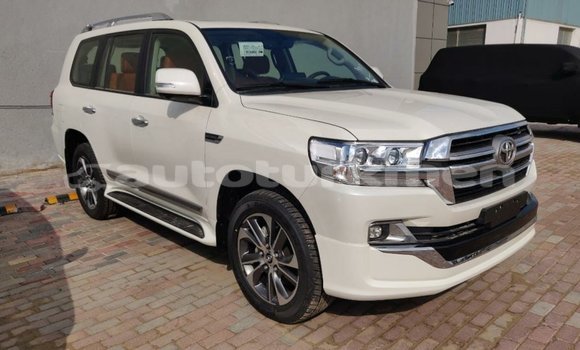 Buy Import Toyota Land Cruiser White Car in Import - Dubai in Ahal Buy Import Toyota Land Cruiser White Car in Import - Dubai in Ahal