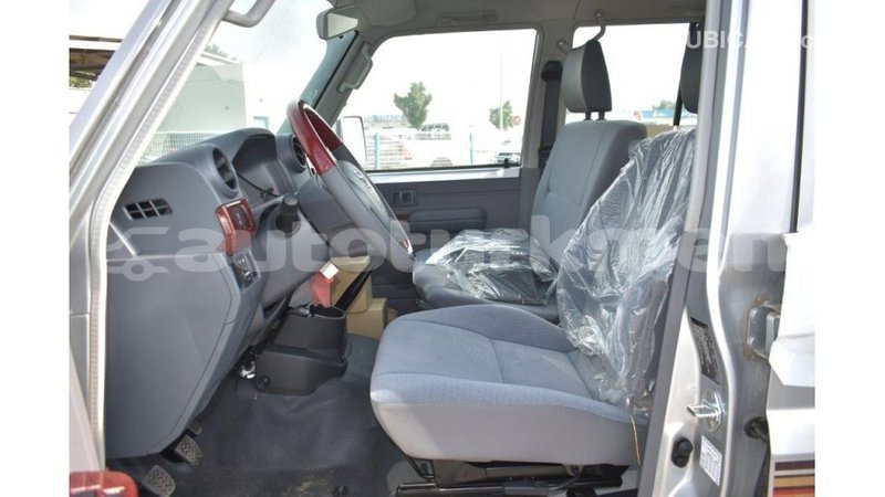 Big with watermark toyota land cruiser ahal import dubai 1715