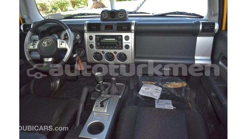 Big with watermark toyota fj cruiser ahal import dubai 1716