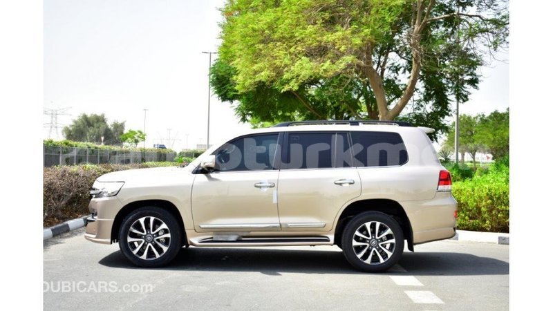 Big with watermark toyota land cruiser ahal import dubai 1717