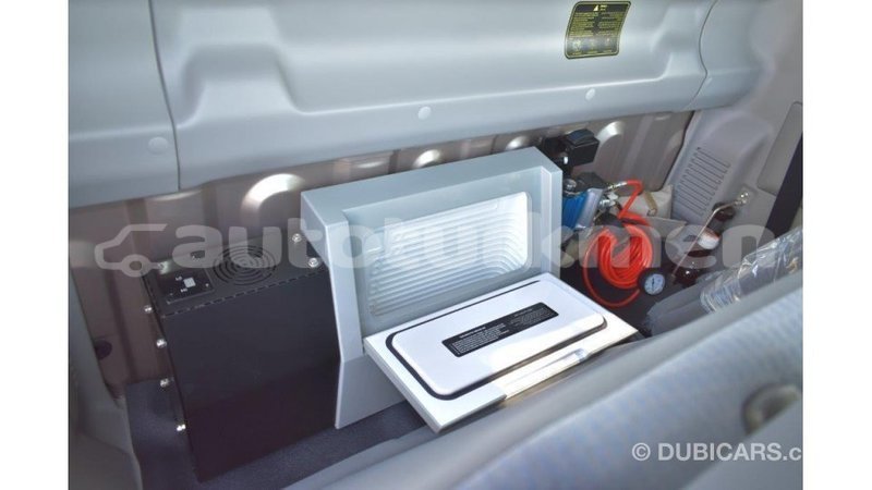 Big with watermark toyota land cruiser ahal import dubai 1718