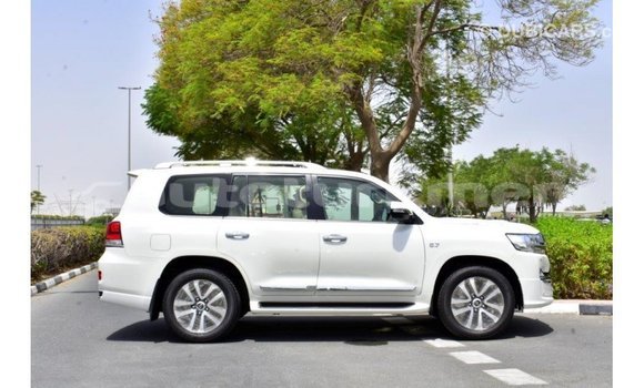 Buy Import Toyota Land Cruiser White Car in Import - Dubai in Ahal Buy Import Toyota Land Cruiser White Car in Import - Dubai in Ahal