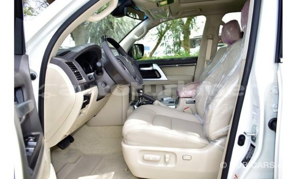 Buy Import Toyota Land Cruiser White Car in Import - Dubai in Ahal Buy Import Toyota Land Cruiser White Car in Import - Dubai in Ahal