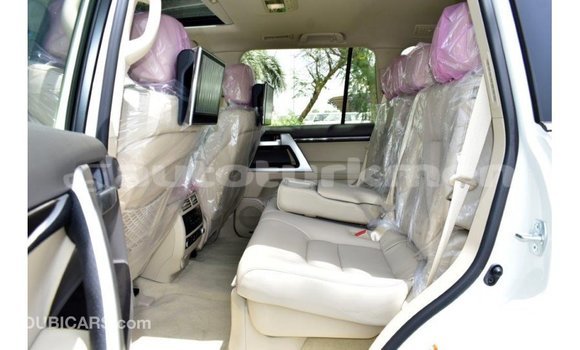 Buy Import Toyota Land Cruiser White Car in Import - Dubai in Ahal Buy Import Toyota Land Cruiser White Car in Import - Dubai in Ahal
