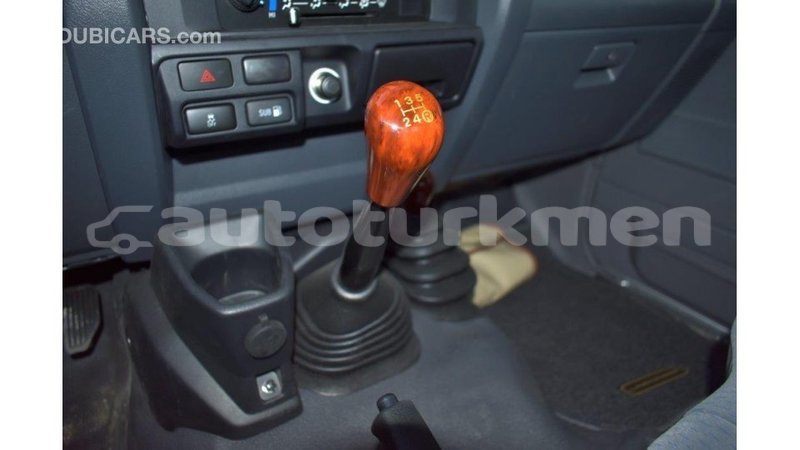 Big with watermark toyota land cruiser ahal import dubai 1723