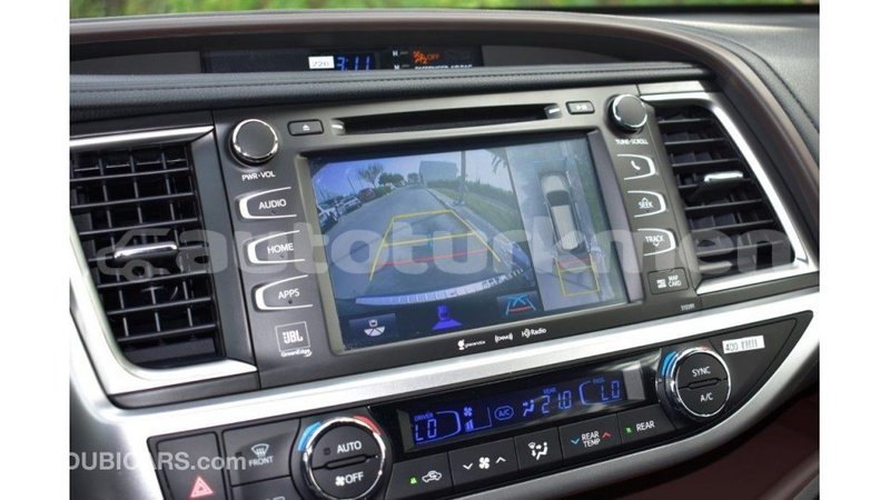 Big with watermark toyota highlander ahal import dubai 1724