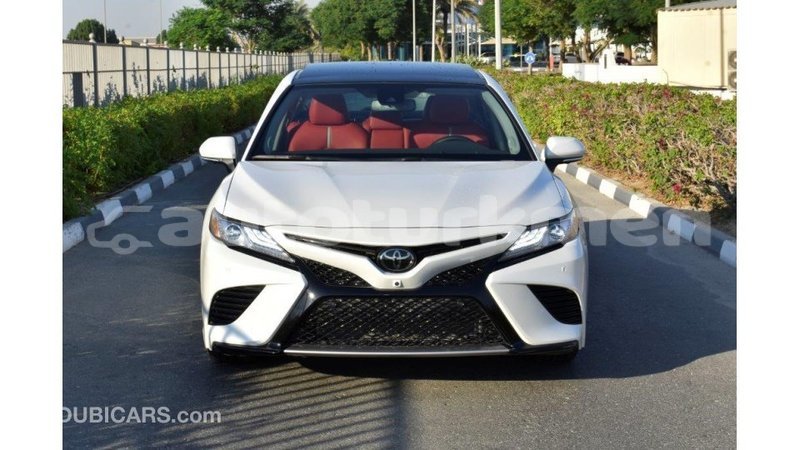Big with watermark toyota camry ahal import dubai 1725