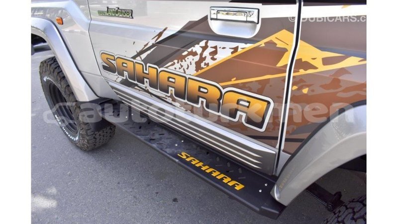 Big with watermark toyota land cruiser ahal import dubai 1728