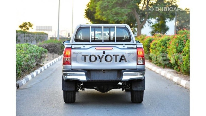 Big with watermark toyota hilux ahal import dubai 1729