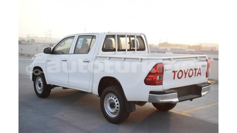 Big with watermark toyota hilux ahal import dubai 1731