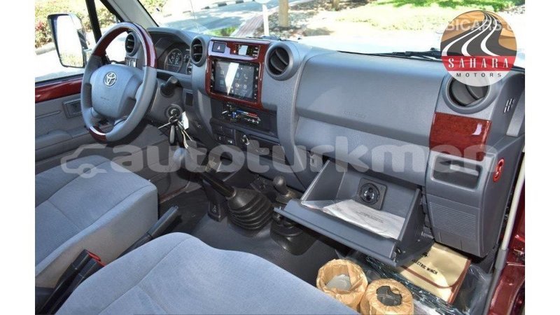 Big with watermark toyota land cruiser ahal import dubai 1733