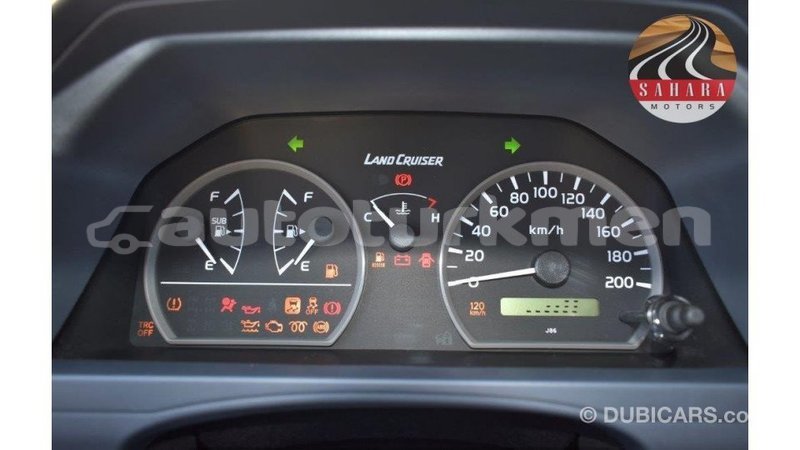 Big with watermark toyota land cruiser ahal import dubai 1733