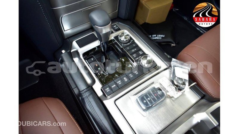 Big with watermark toyota land cruiser ahal import dubai 1734