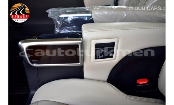 Buy Import Toyota Granvia White Car in Import - Dubai in Ahal Buy Import Toyota Granvia White Car in Import - Dubai in Ahal
