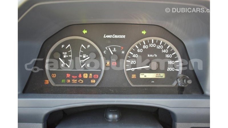 Big with watermark toyota land cruiser ahal import dubai 1737