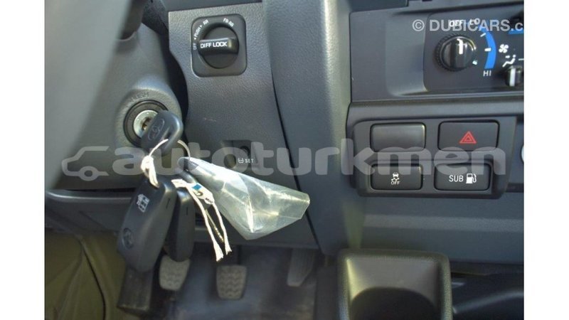 Big with watermark toyota land cruiser ahal import dubai 1737