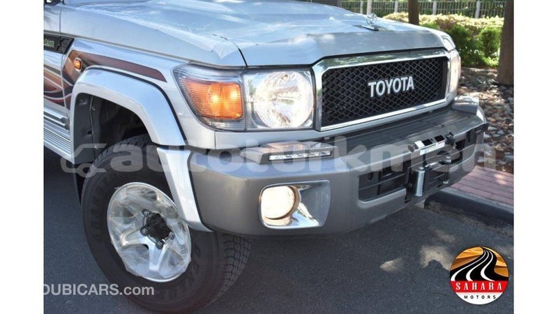 Big with watermark toyota land cruiser ahal import dubai 1738