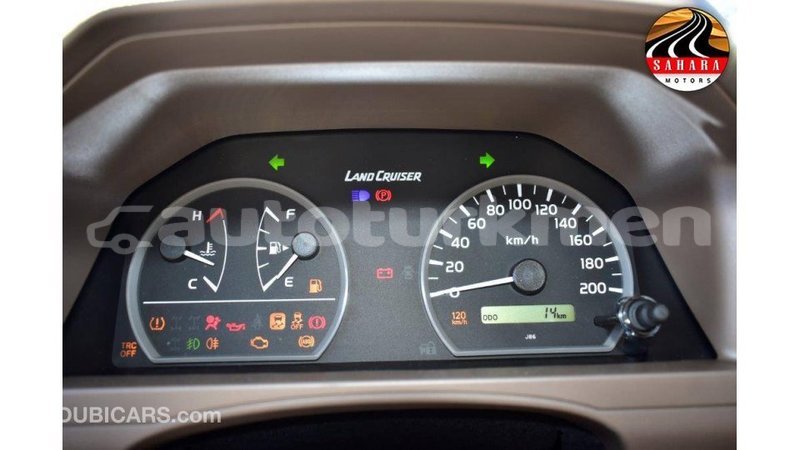 Big with watermark toyota land cruiser ahal import dubai 1738