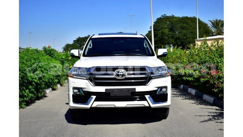 Big with watermark toyota land cruiser ahal import dubai 1739